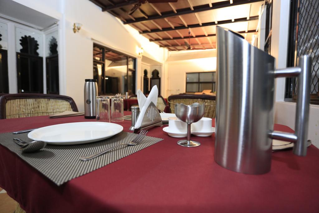 Sai Palace Hotel Udaipur Bagian luar foto