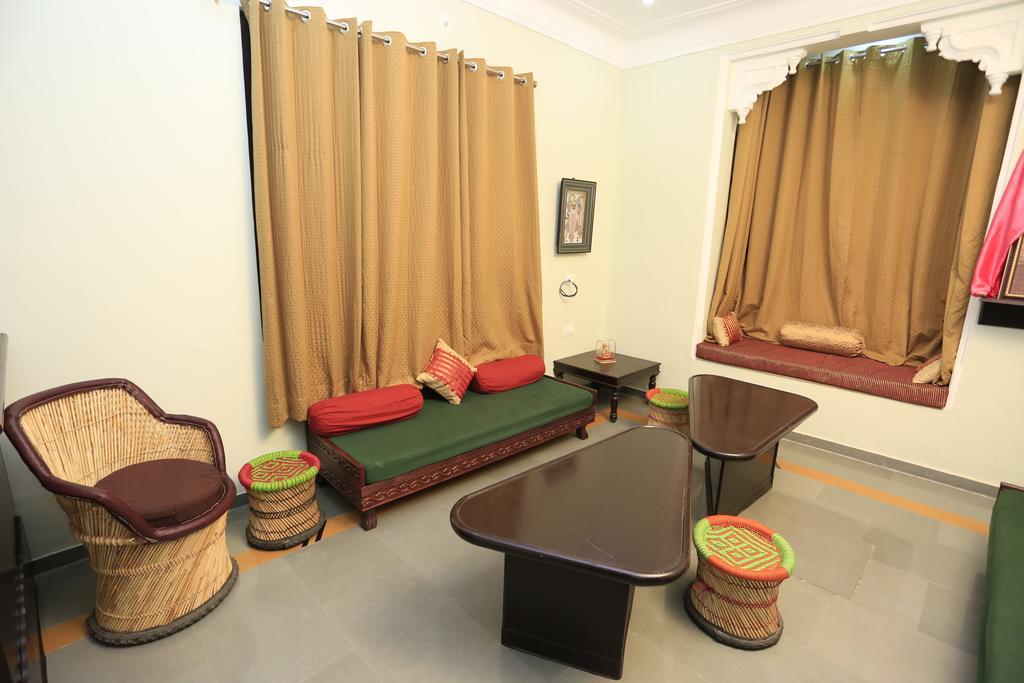 Sai Palace Hotel Udaipur Bagian luar foto