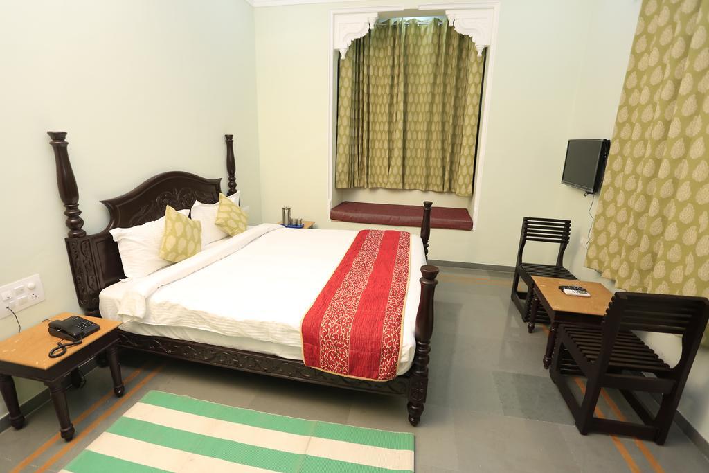 Sai Palace Hotel Udaipur Bagian luar foto