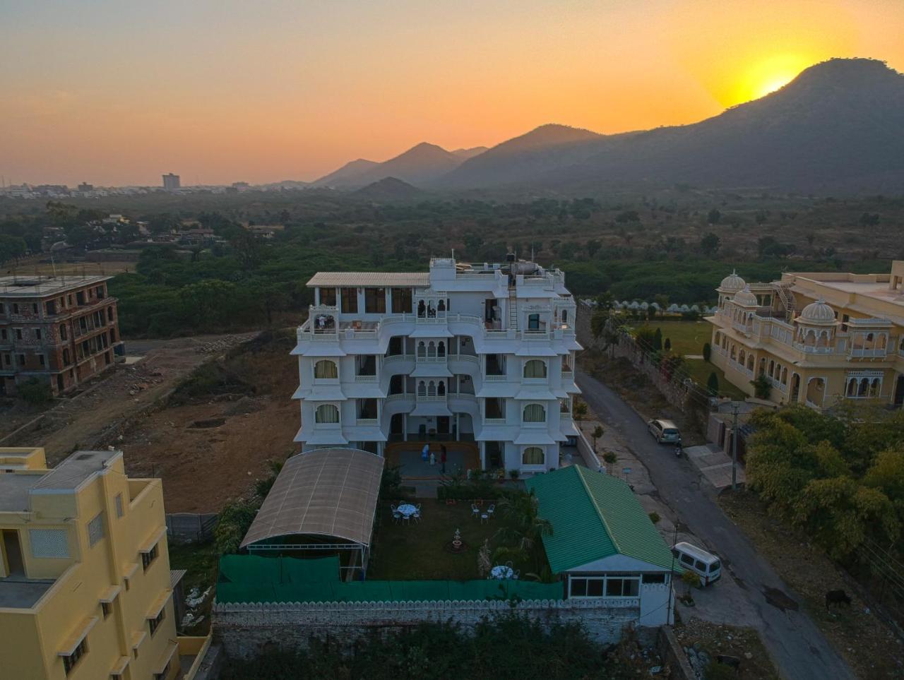 Sai Palace Hotel Udaipur Bagian luar foto