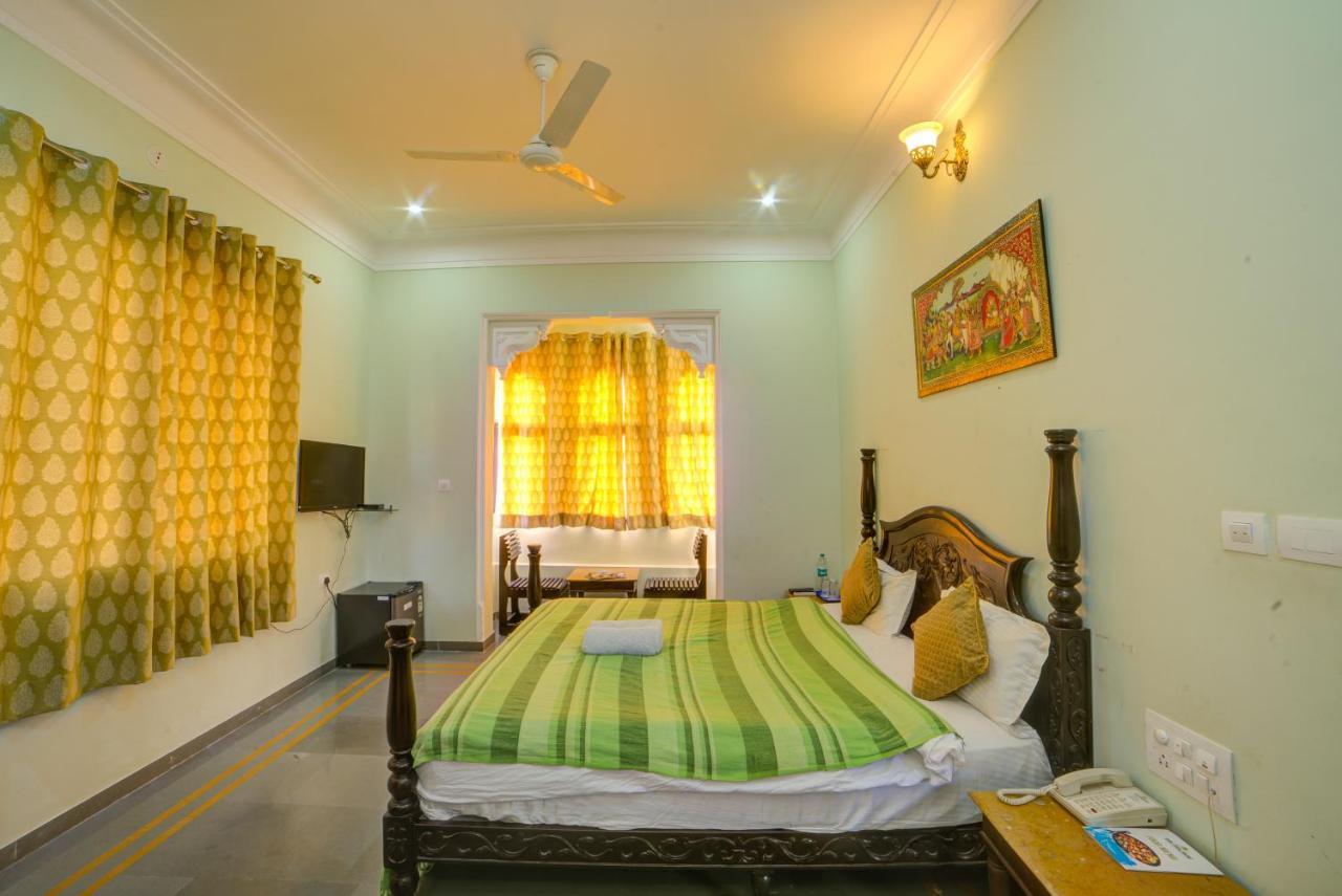 Sai Palace Hotel Udaipur Bagian luar foto